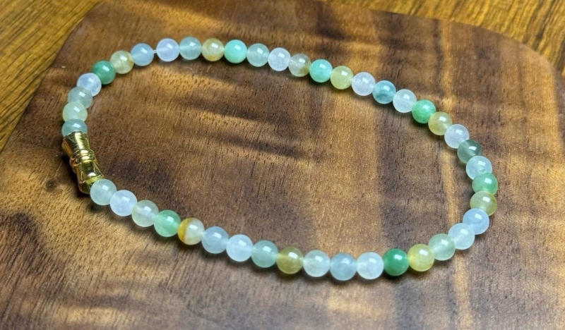 Nên đeo trang sức ngọc có nguồn gốc rõ ràng