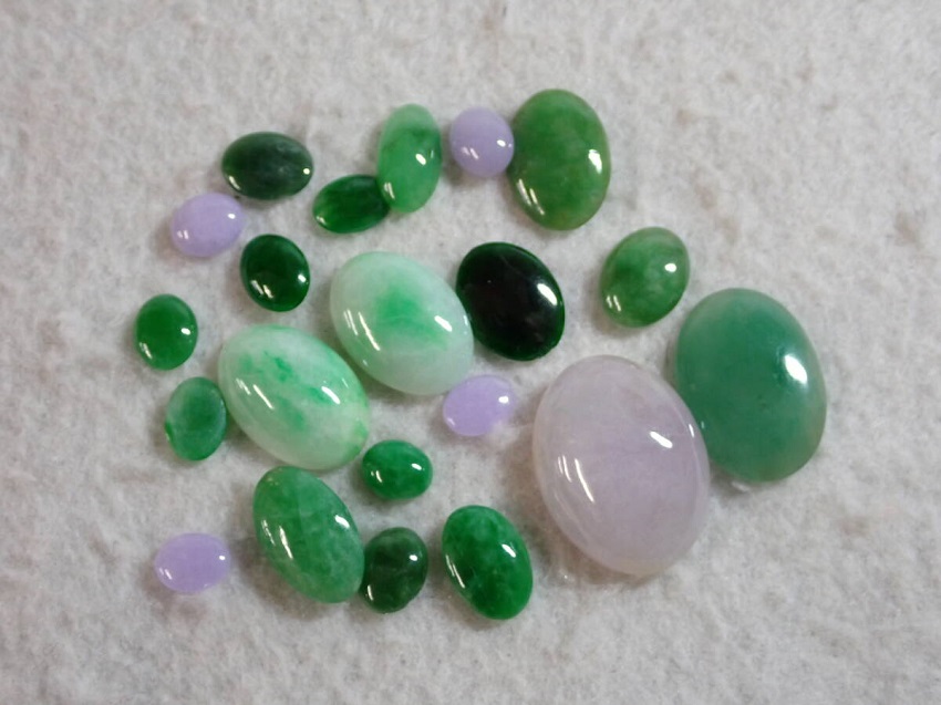 Mua trang sức ngọc tự nhiên cao cấp đảm bảo chất lượng tại King Jades