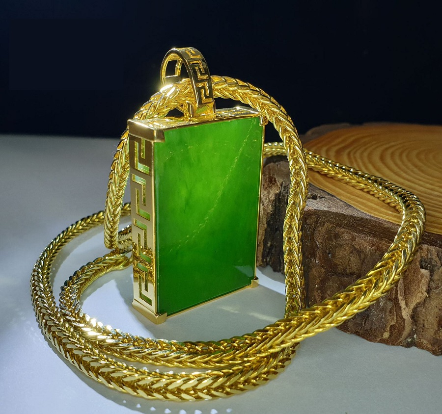 Mặt dây chuyền ngọc nam mang đến thành công và may mắn