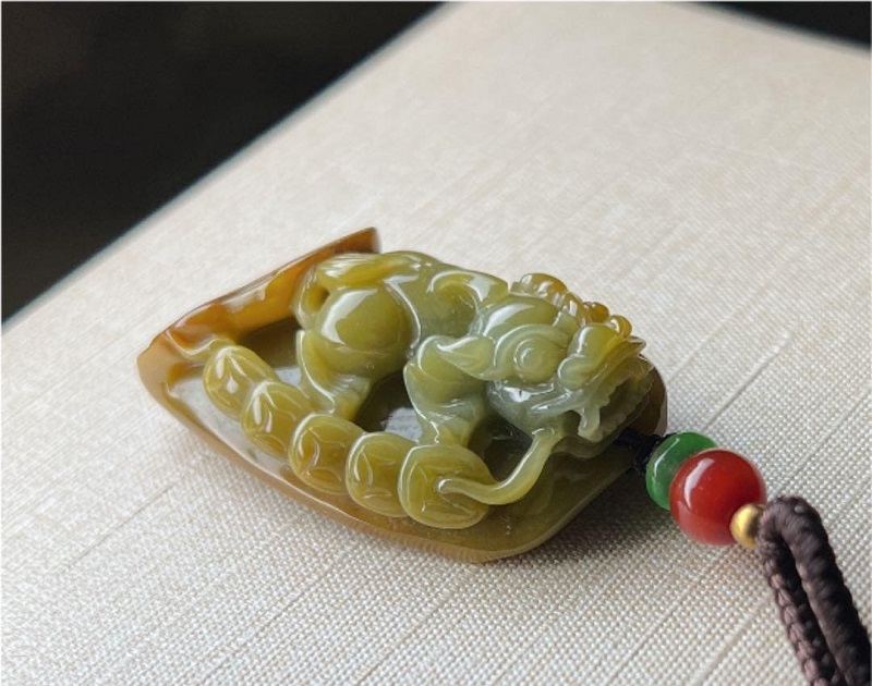 Tìm hiểu về ngọc chạm khắc linh vật