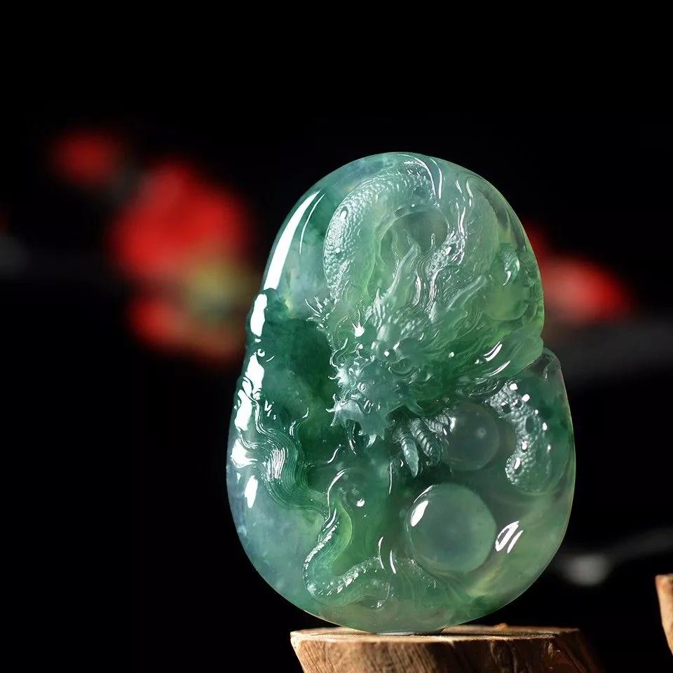 Khám phá về giá trị và nguồn gốc của ngọc phỉ thúy