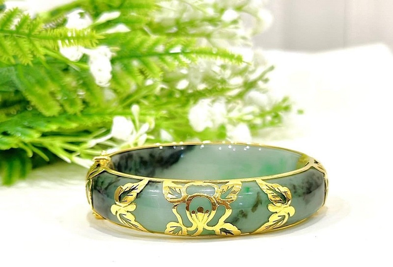 Trang sức ngọc thiên nhiên - Quà tặng ý nghĩa nhân dịp lễ Vu Lang báo hiếu