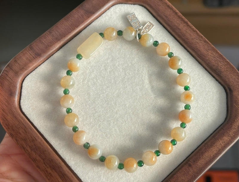 Tặng ngọc nhân dịp lễ tốt nghiệp chúc khoẻ mạnh, thông minh