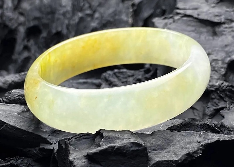 Vòng tay ngọc phỉ thúy Minimalist