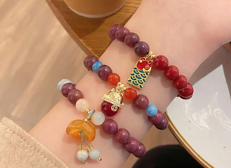 Trang sức ngọc tự nhiên đa màu sắc